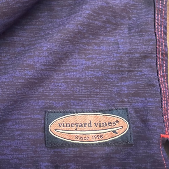 Vineyard Vines Red and Blue Board Shorts Classic Swimwear Size Medium - Picture 7 of 7